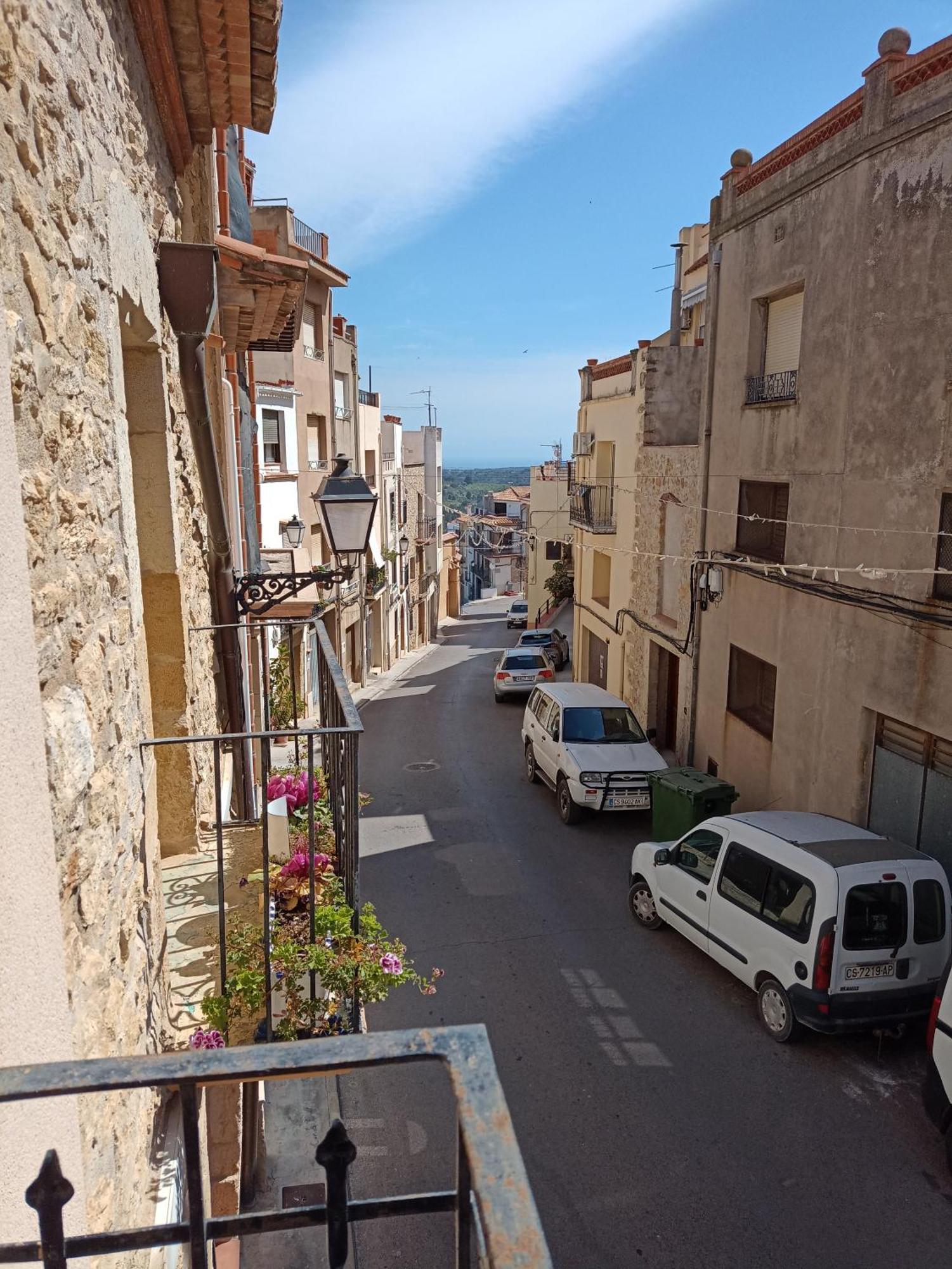 Tranquil And Spacious Townhouse In Historical And Picturesque Cervera Del Maestre Eksteriør billede