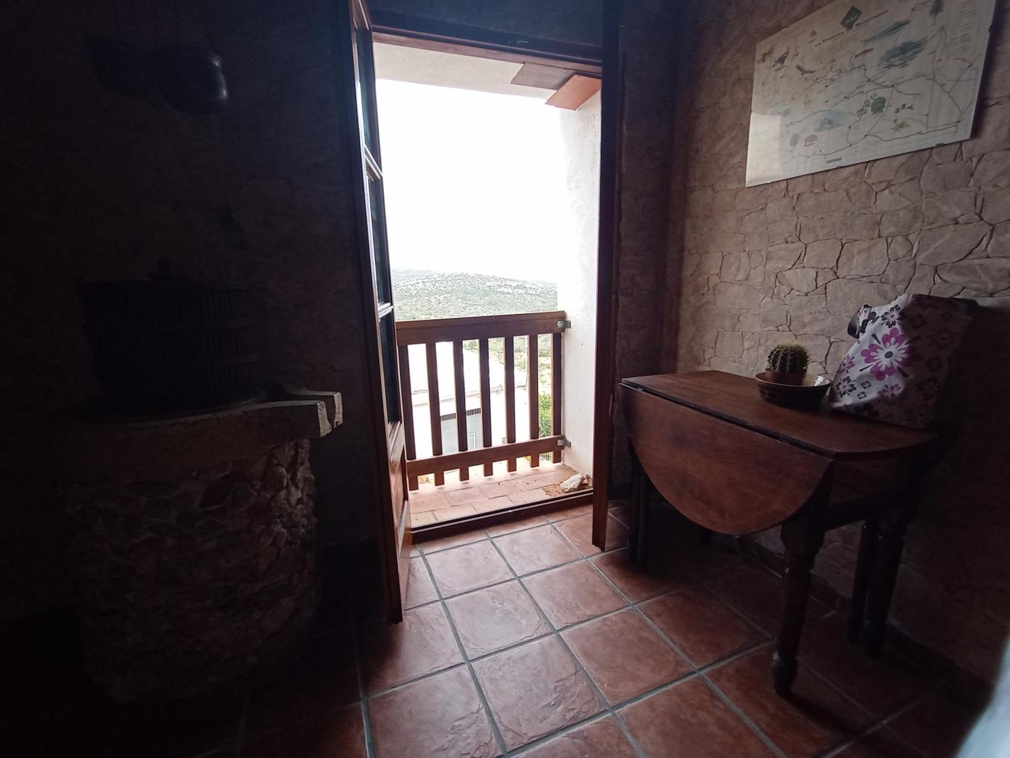 Tranquil And Spacious Townhouse In Historical And Picturesque Cervera Del Maestre Eksteriør billede