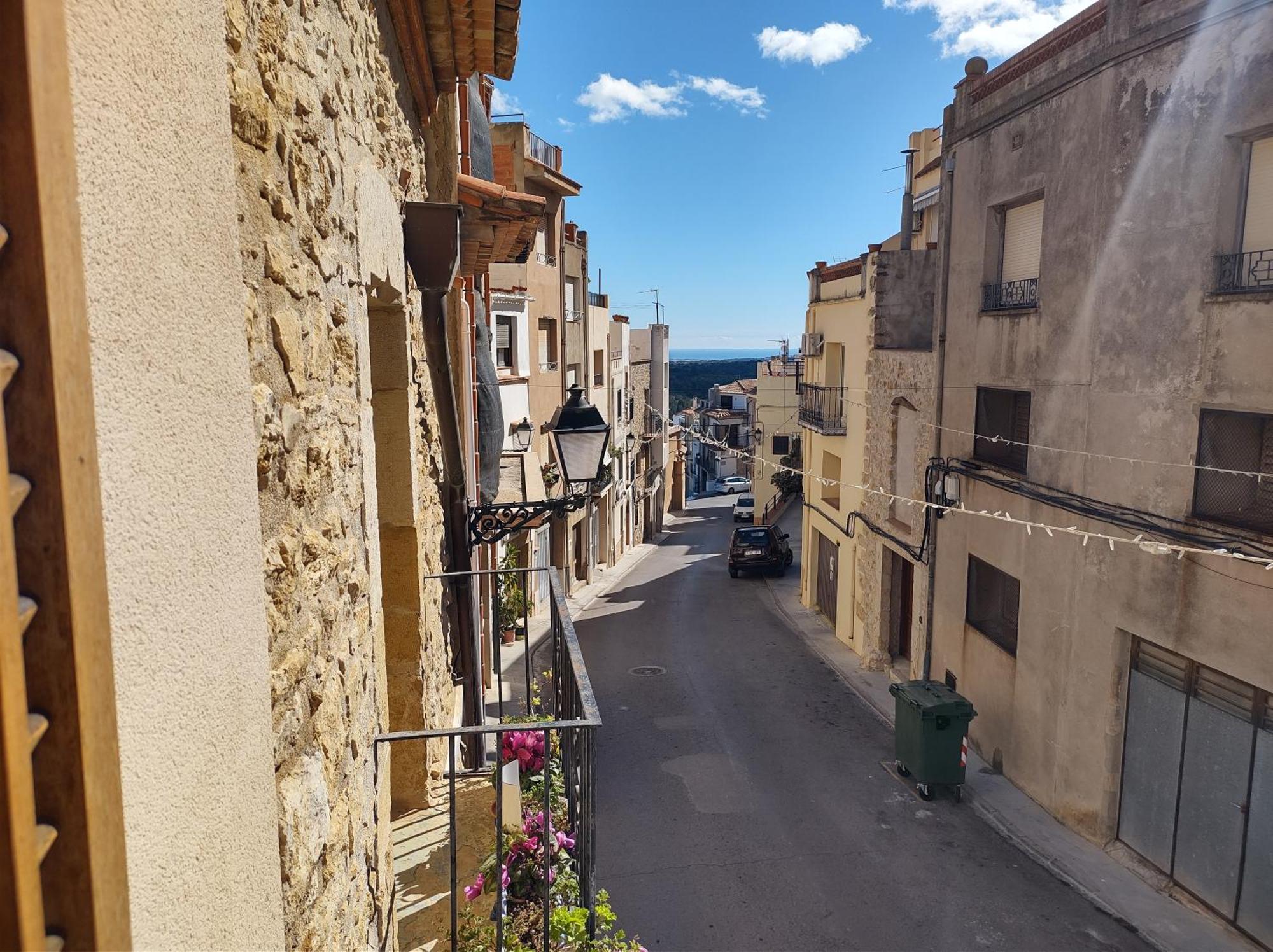Tranquil And Spacious Townhouse In Historical And Picturesque Cervera Del Maestre Eksteriør billede
